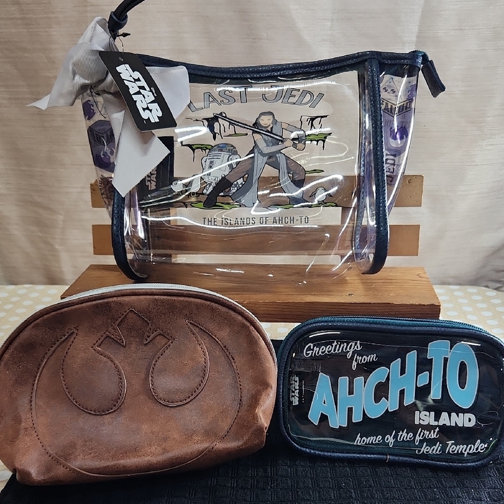 Star Wars Ahch-To Cosmetic Bag Trio